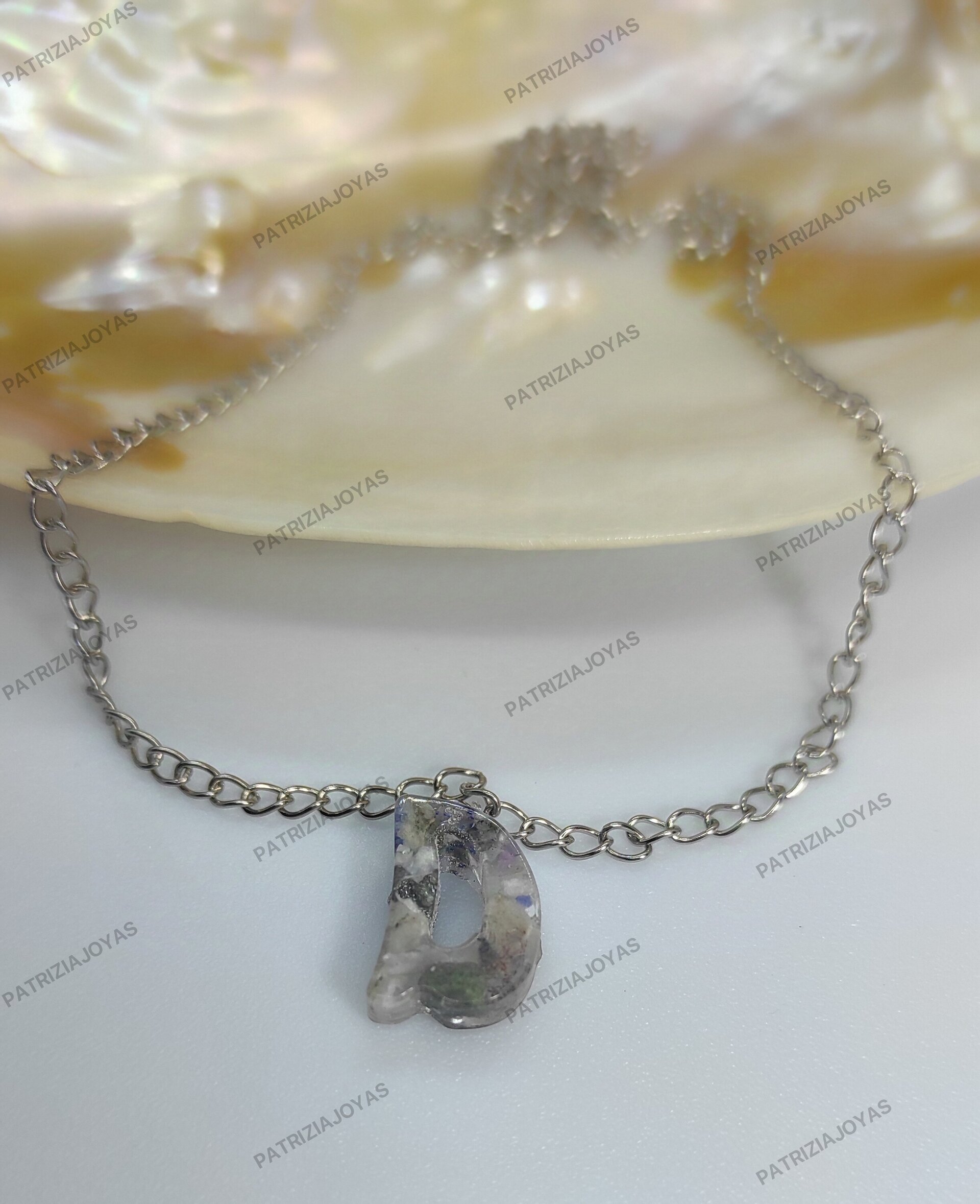 Letras echas con mineral - 6