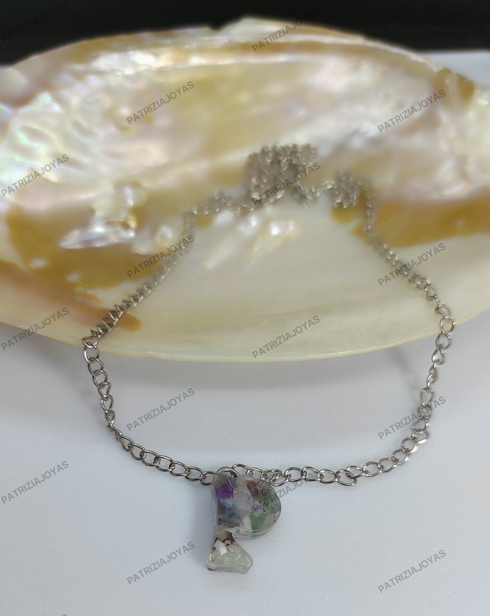 Letras echas con mineral - 18