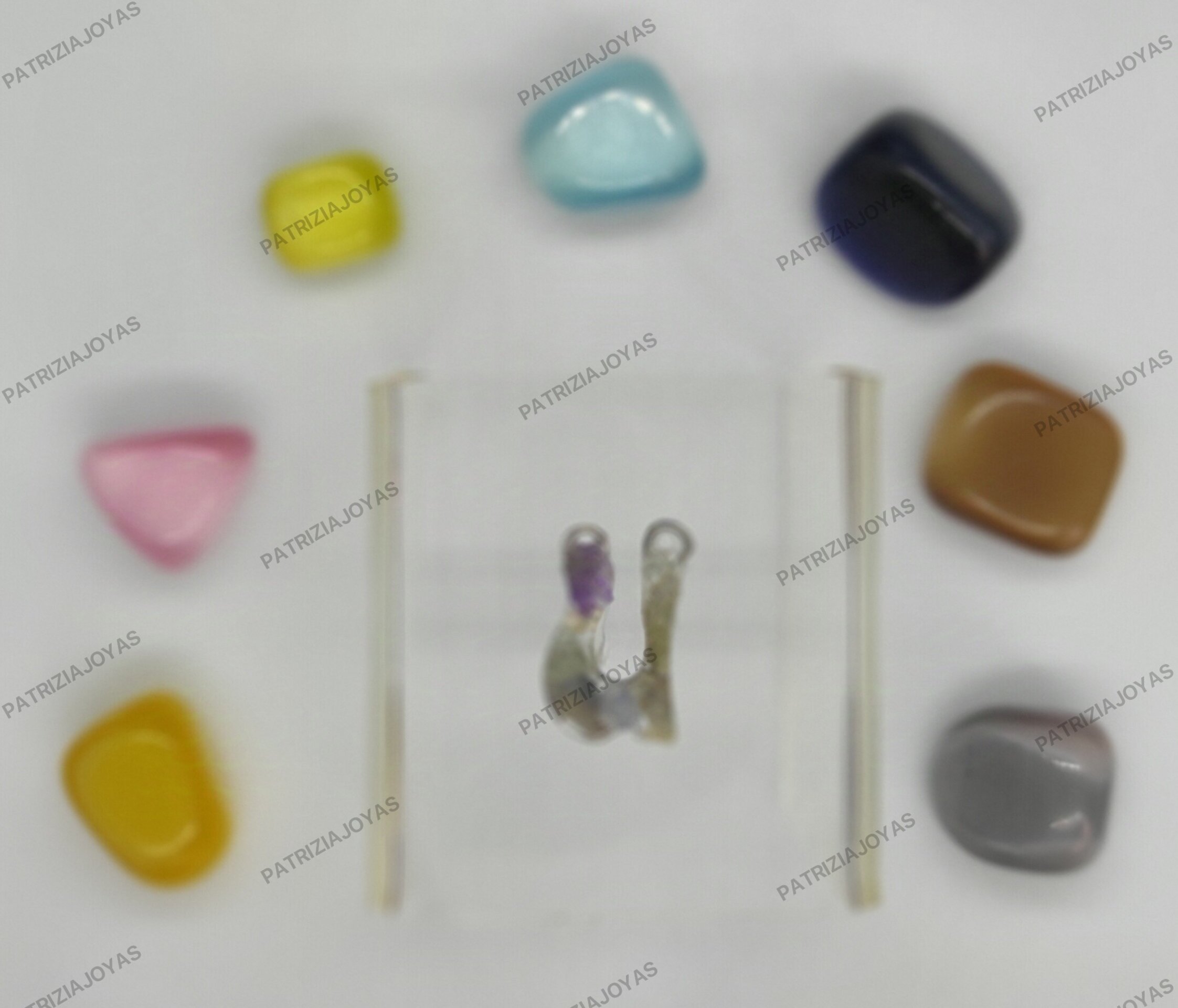 Letras echas con mineral - 23